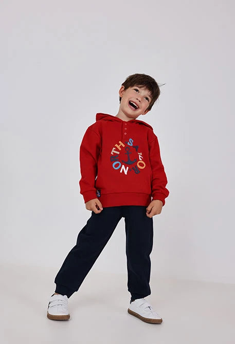 Conjunto de Sudadera Roja con Ancla y Pants Marino | Boboli