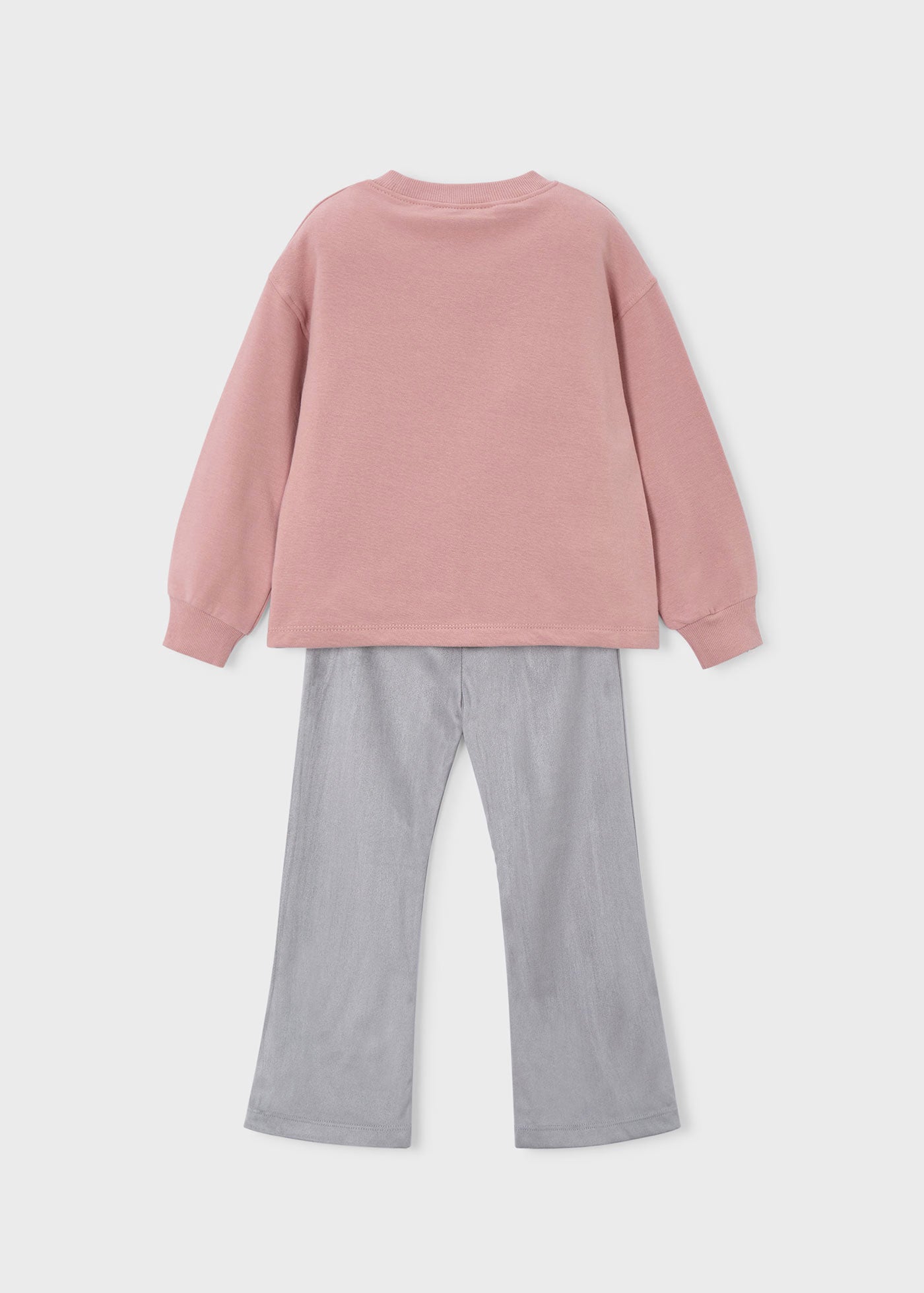 Vista trasera del conjunto de sudadera rosa y legging acampanado gris para niña.