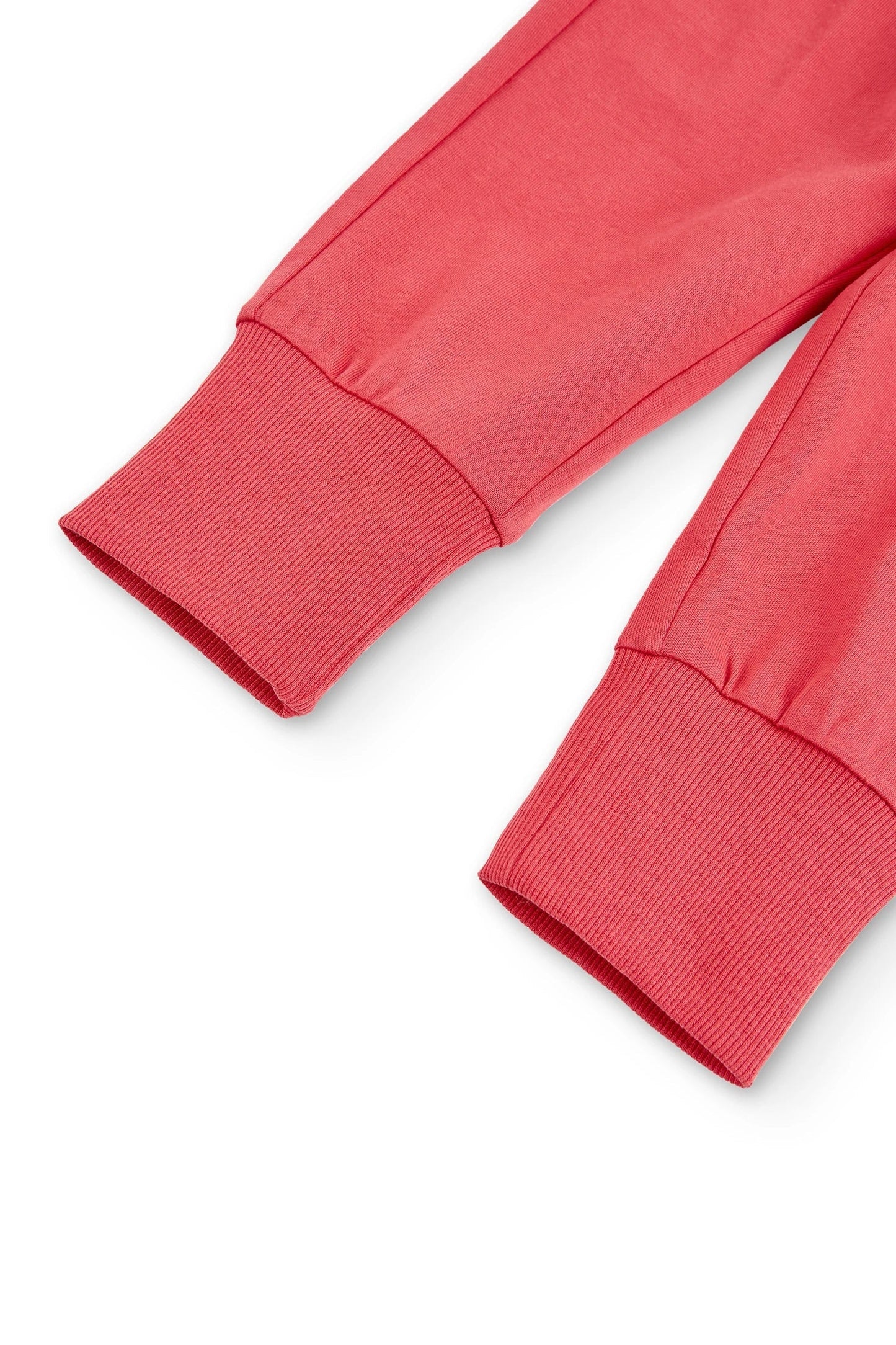 Detalle de los puños acanalados del pantalón jogger rosa Boboli de Cachaboo, diseñados para un ajuste cómodo y moderno.