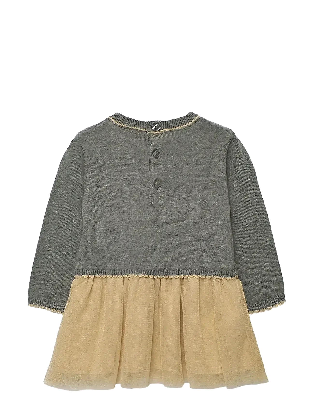 Vista trasera del vestido de punto y tul para niña, mostrando los botones grises en la espalda, marca Boboli.