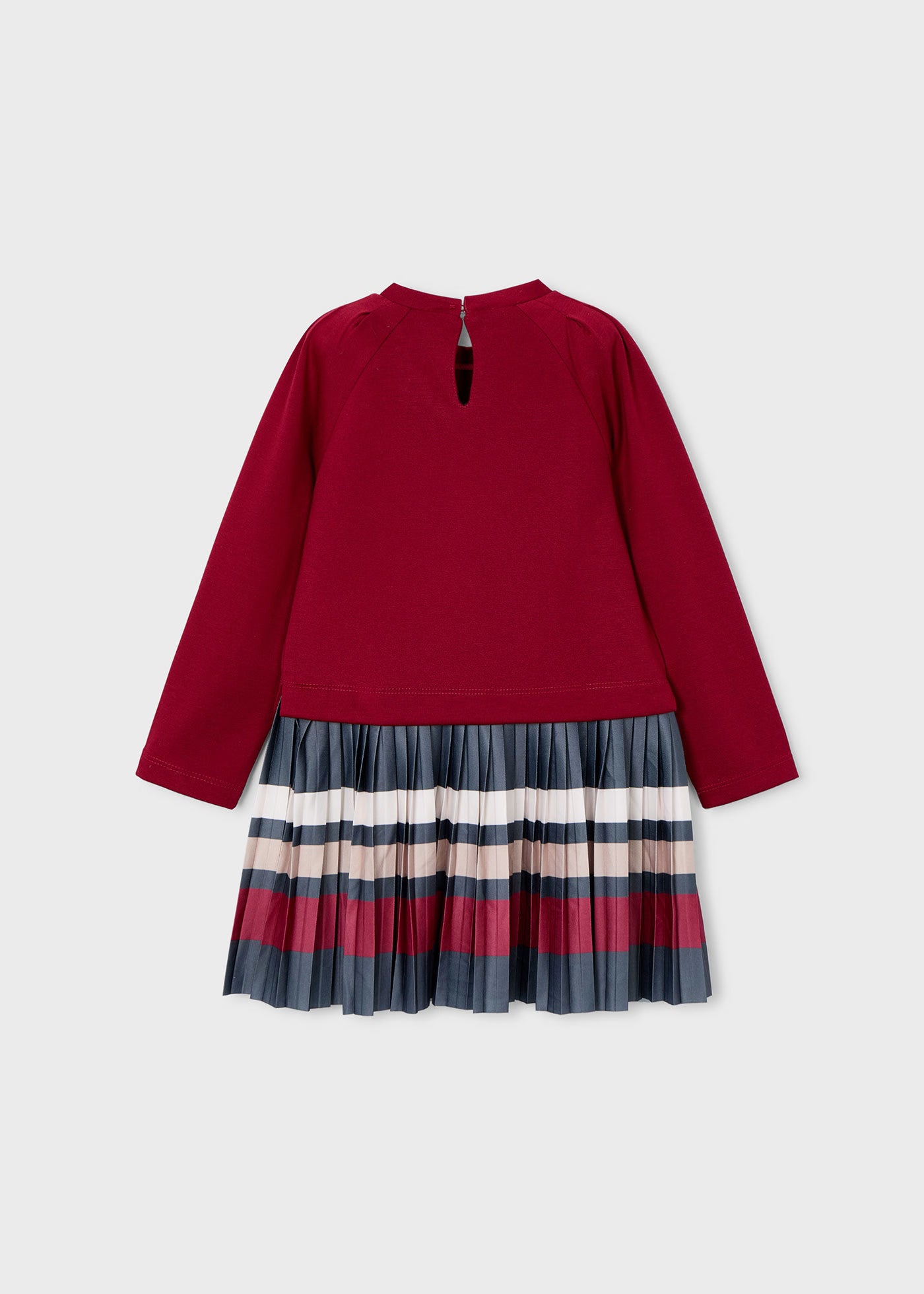 Vista trasera del vestido combinado para niña, mostrando el cuerpo color vino y la falda plisada a rayas.