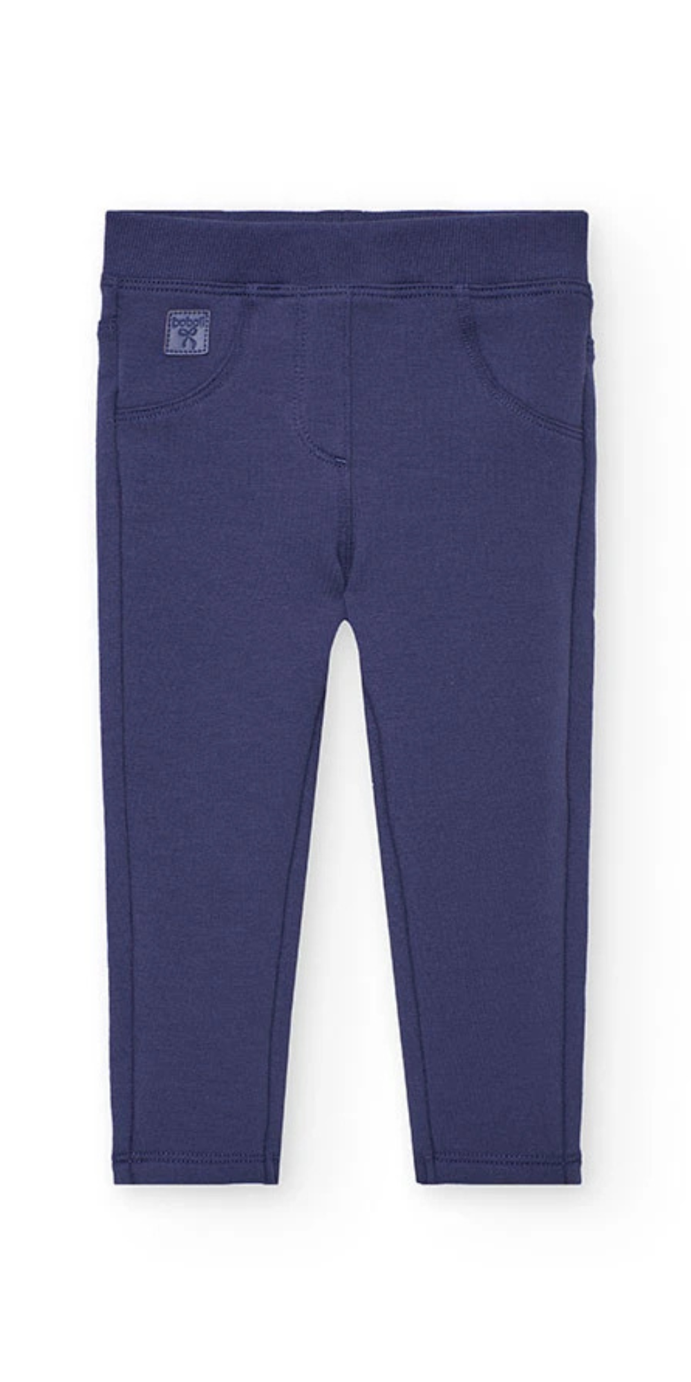 Vista frontal de unos leggings de felpa para niña en color morado, con cintura elástica y diseño de cinco bolsillos, marca Boboli.