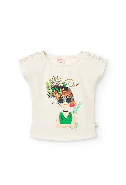 Vista frontal de la playera ilustrada Boboli con detalle en los hombros.
