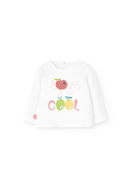 Playera blanca de manga larga para bebé con estampado colorido de frutas y la frase “Love to be Cool”.
