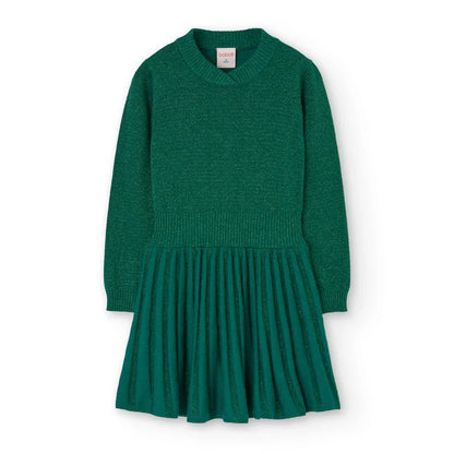 Imagen frontal del vestido verde Boboli sobre fondo blanco. Cuello redondo, mangas largas, falda plisada.